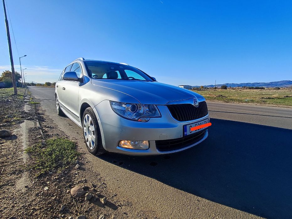 Продавам Skoda Superb