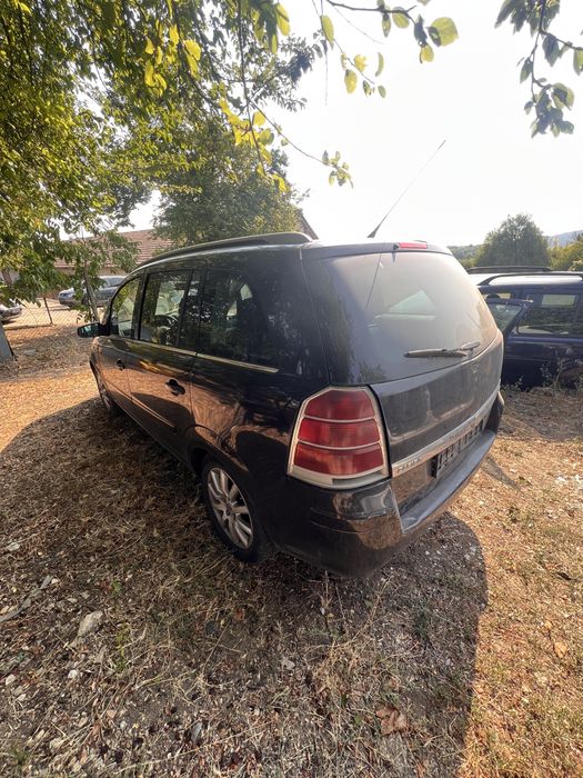 Opel zafira B 1.9 120коня НА ЧАСТИ