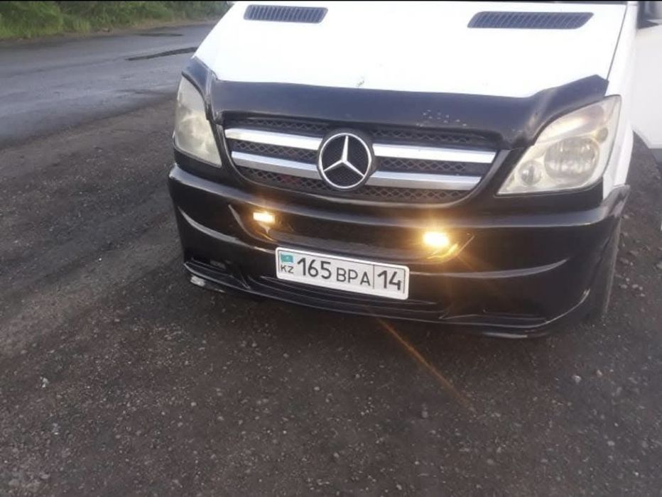 Mercedes Sprinter W906 бампер