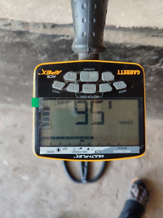 Металоискатель Срочьно Продаетсч