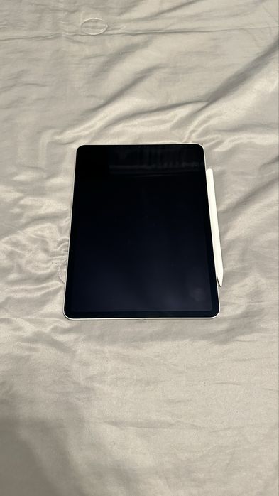 Apple Pencil Pro – Cutie originală, stare impecabilă