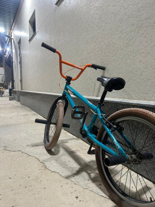BMX велосипед.