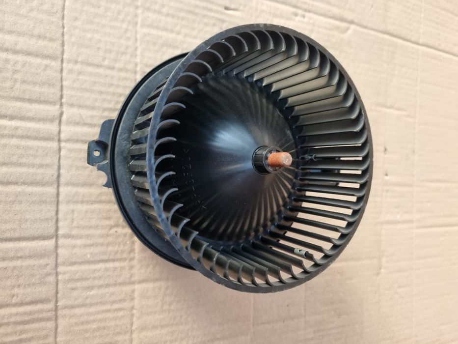 Motoras aeroterma Audi A4 B9/Ventilator habitaclu Audi A5 F5/Motoras aeroterma Audi Q5 FY Q7 4M