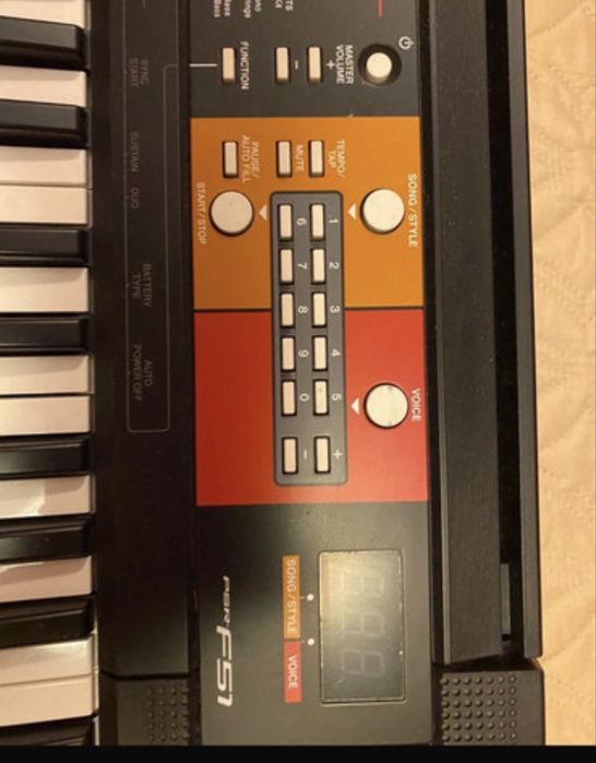 Orga electronica Yamaha PSR-F51