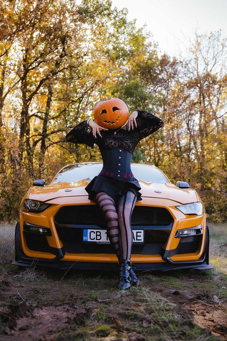 Кола под наем – Ford Mustang GT 5.0 за сватби, балове и събития