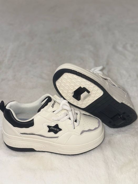 Роликовые кроссовки