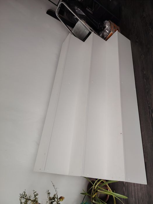 Vând mobilier ideal pentru florarie!Birou,Insula,suport vaze