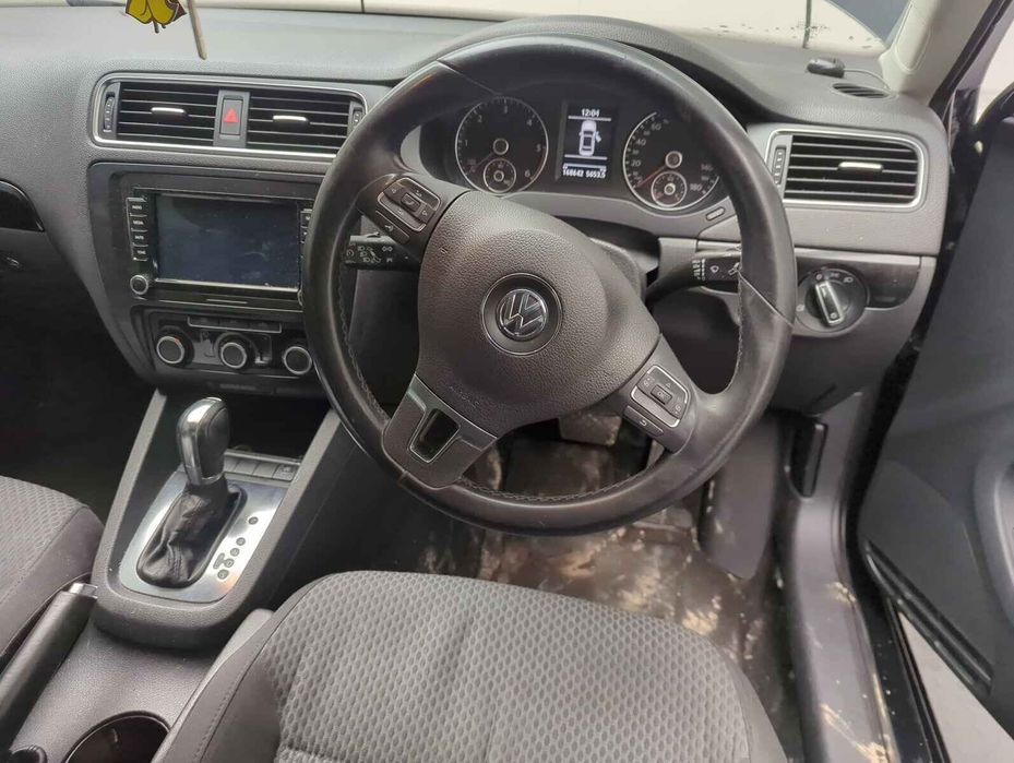 Navigatie Volkswagen Jetta 6 (2010-2014) 1.6 Cayc Motorina 2012