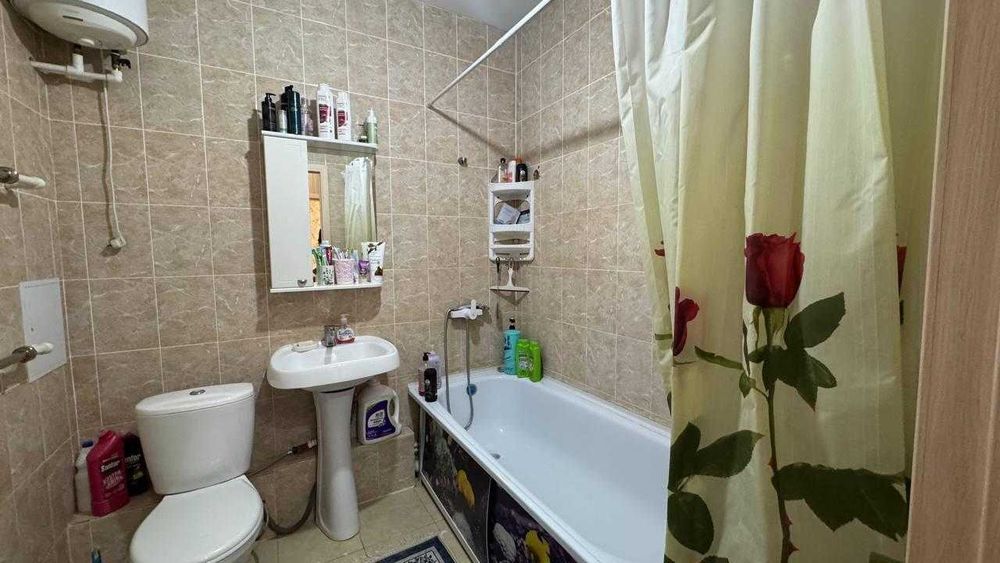 продам 2 комнатную на юбилейном