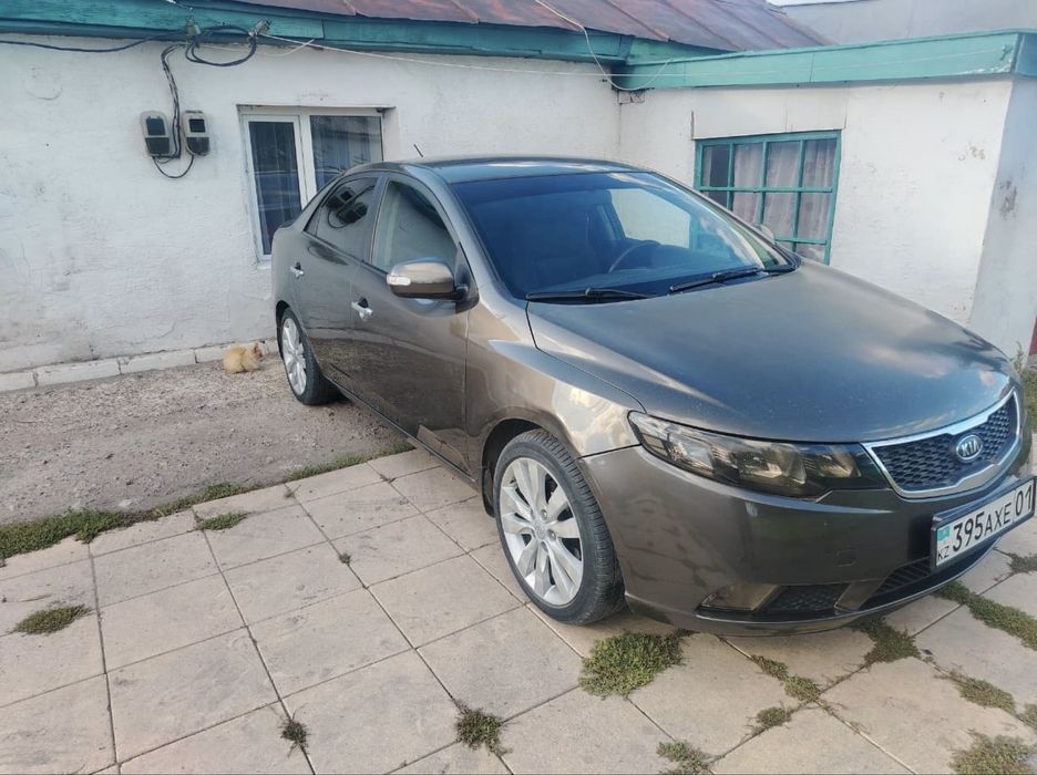 Kia Cerato 2010 2 поколение