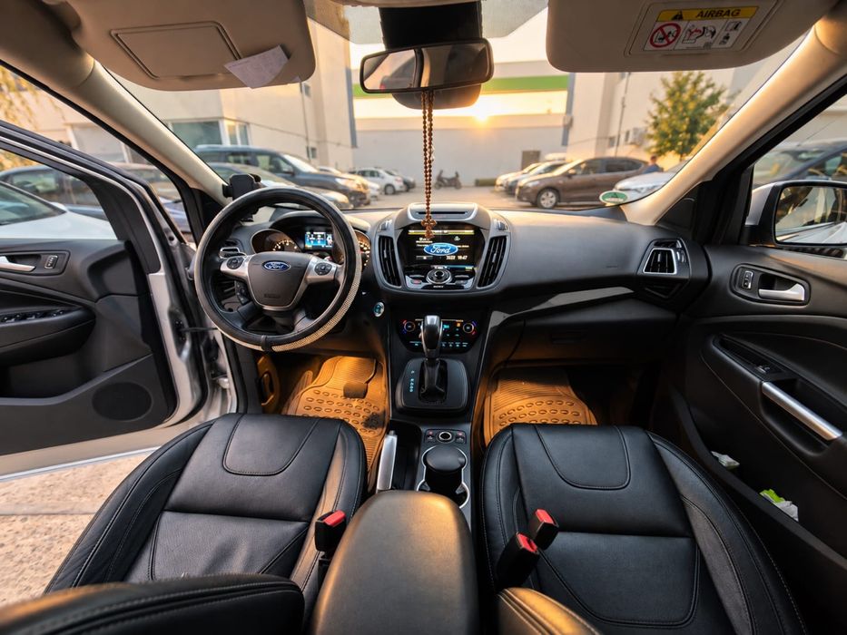 Se Vinde Ford Kuga ST