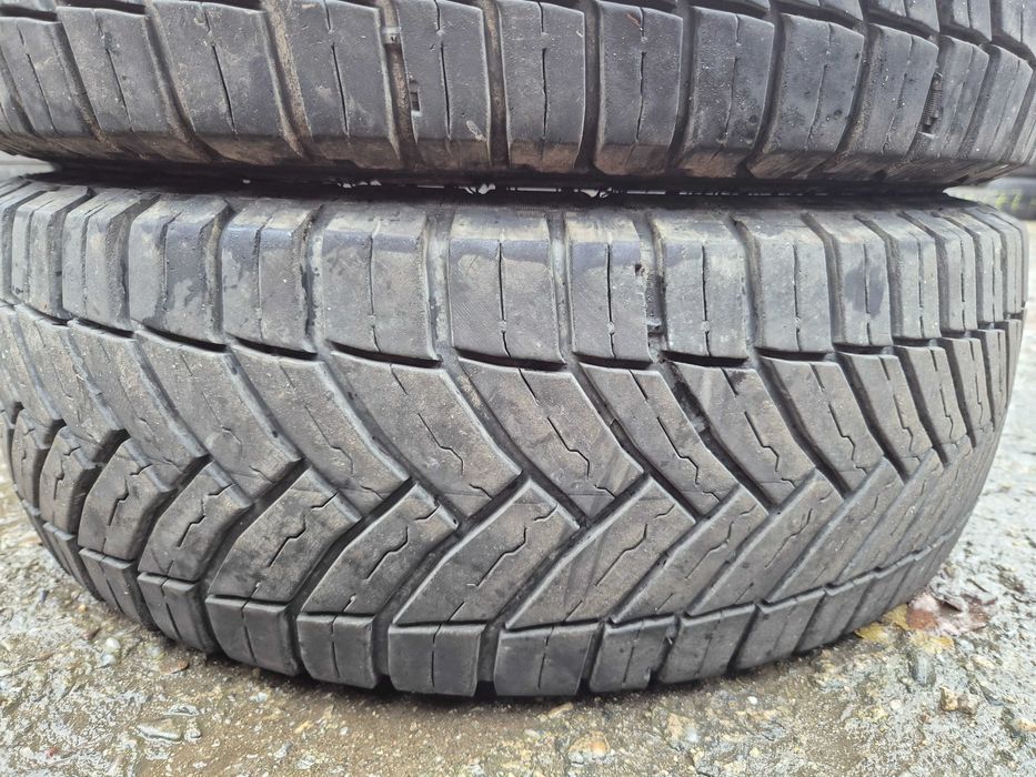 2 Anvelope VARA IARNA 4 Sezoane - 215/65/16C - Michelin - 2021