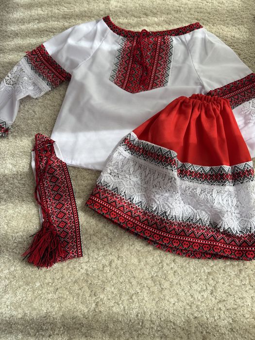 Costum popular marimea 2-4 ani