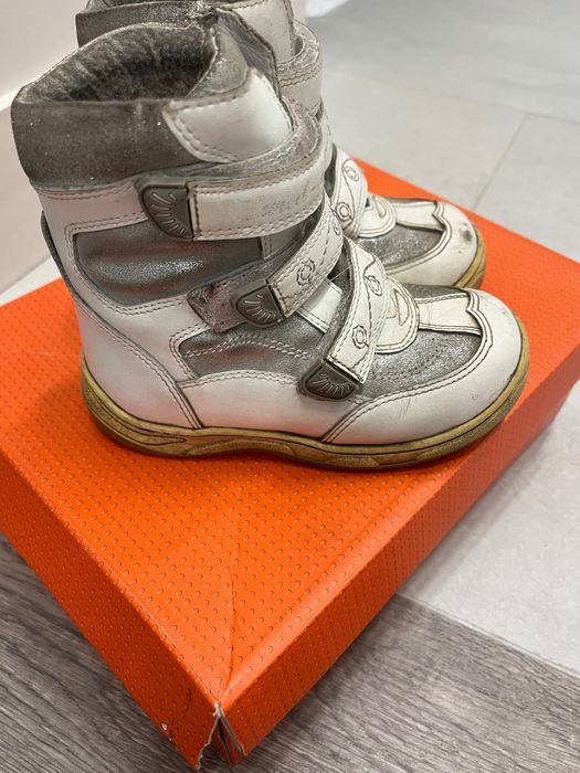 Отдам даром детские сапоги