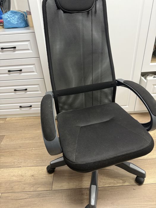 Компьютерное кресло