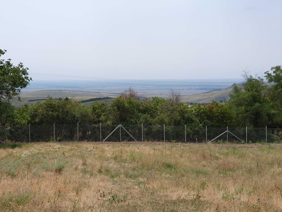 Vand Teren Intravilan 5019m² comuna Jugureni / Prahova