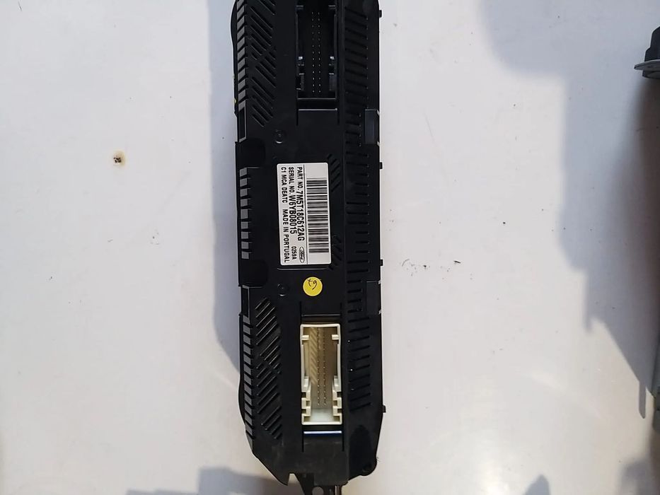 Panou Comanda Clima AC cod: 7M5T18C612AG pentru Ford Focus 2 din 2009