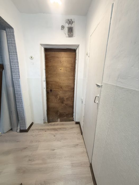 Продам 1 комн окт 31 школа