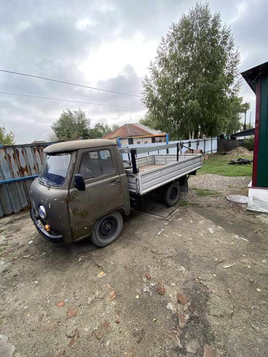 Продам Уаз 3303 бортовой