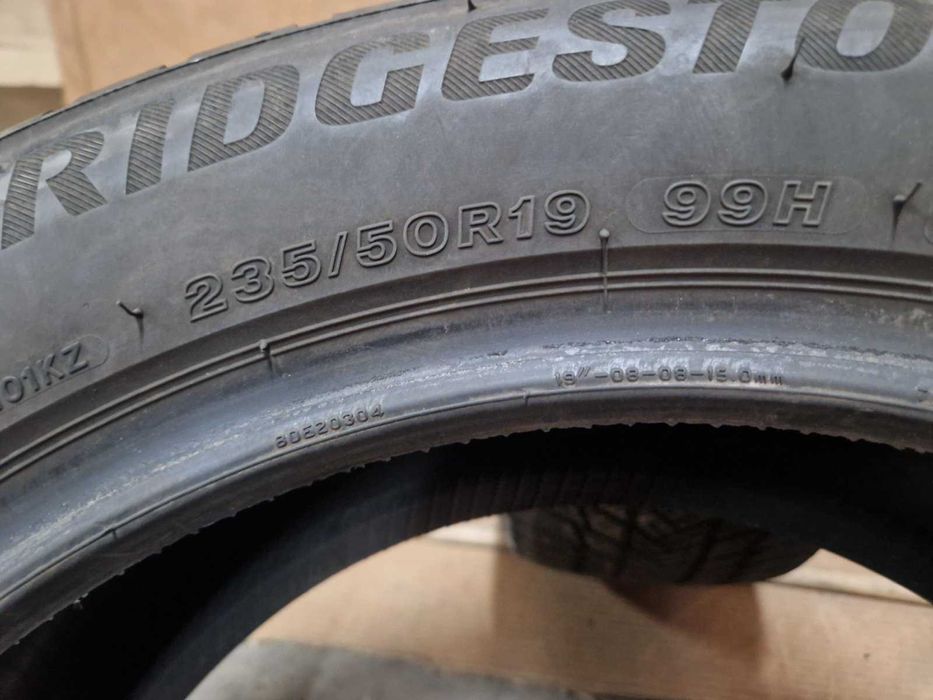 2 Bridgestone R19 235/50
зимни гуми
DOT4223
