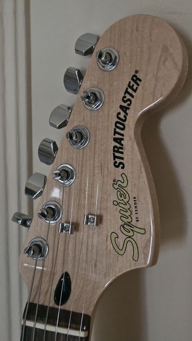 Squier by Fender Stratocaster HSS, Sunburst