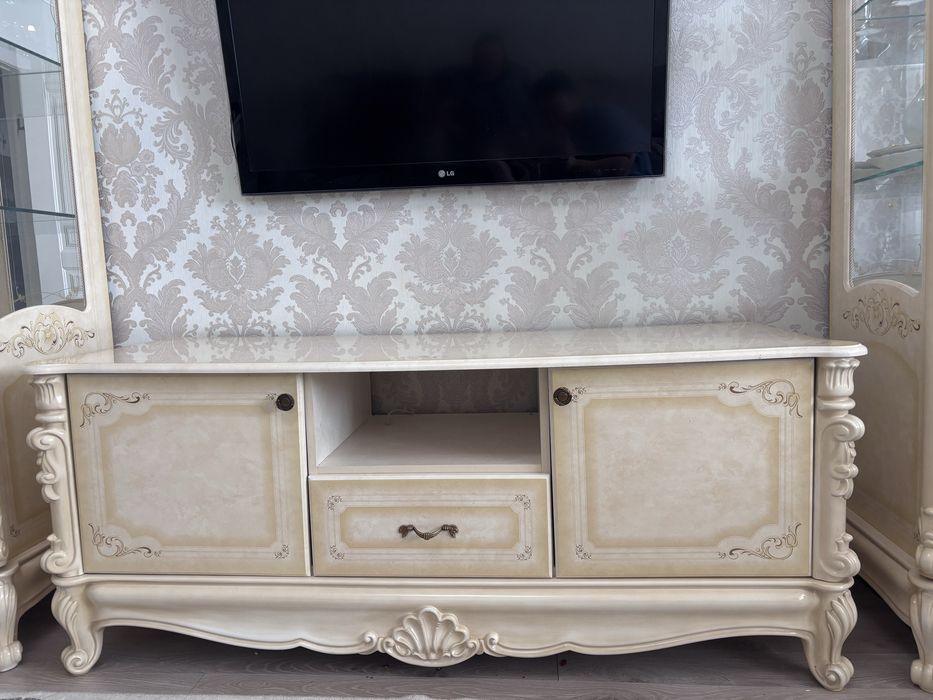 Гарнитур TV тумбой для зала