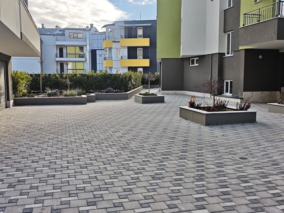 Гараж под наем .