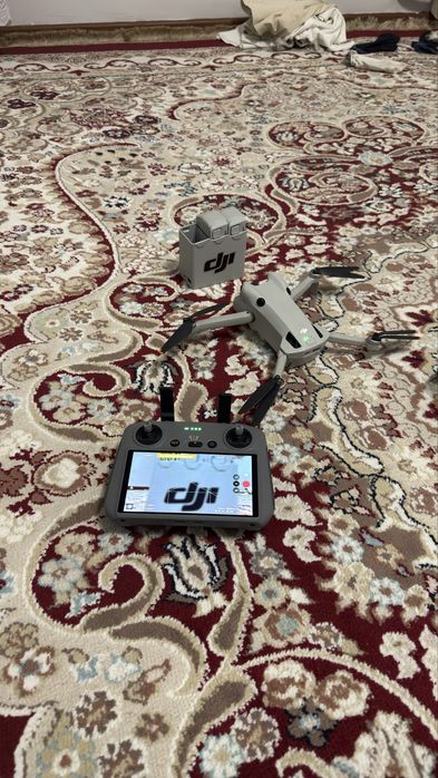 Дрон DJI Mini 4 Pro Fly More Combo Plus (DJI RC 2) белый