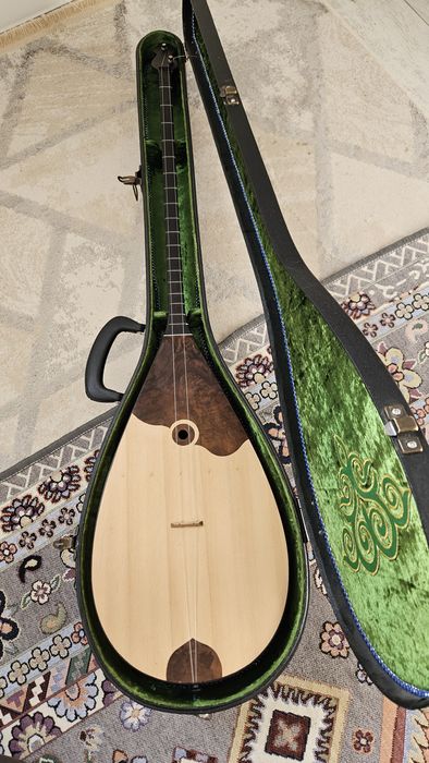 Домбыра [қызылағаш]