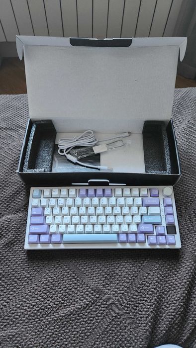Продам клавиатуру AJAZZ ak820 PRO Wireless