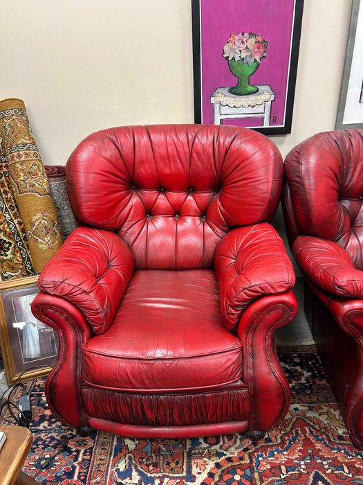 Класически диван Честърфийлд и 2 фотьойла