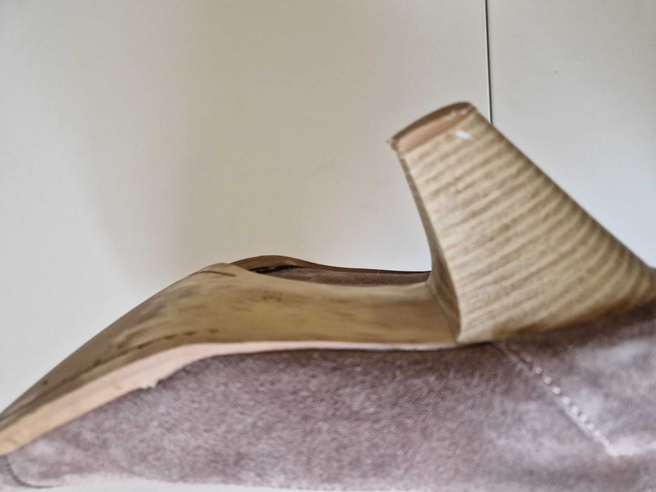 Pantofi piele intoarsa mar.39