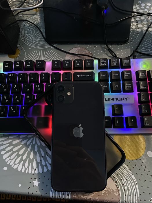 Iphone 11  qoran rangli