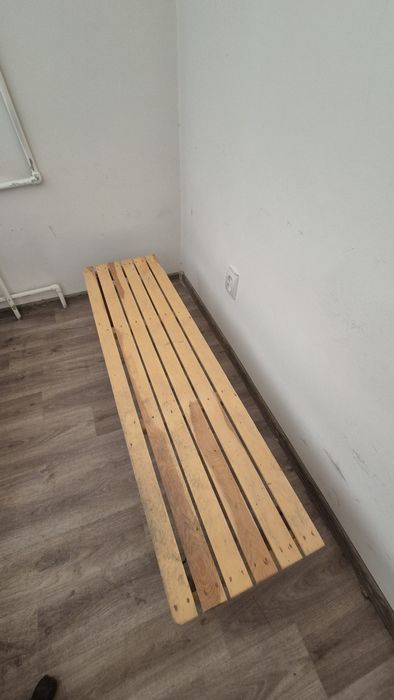 Продается деревянная скамейка