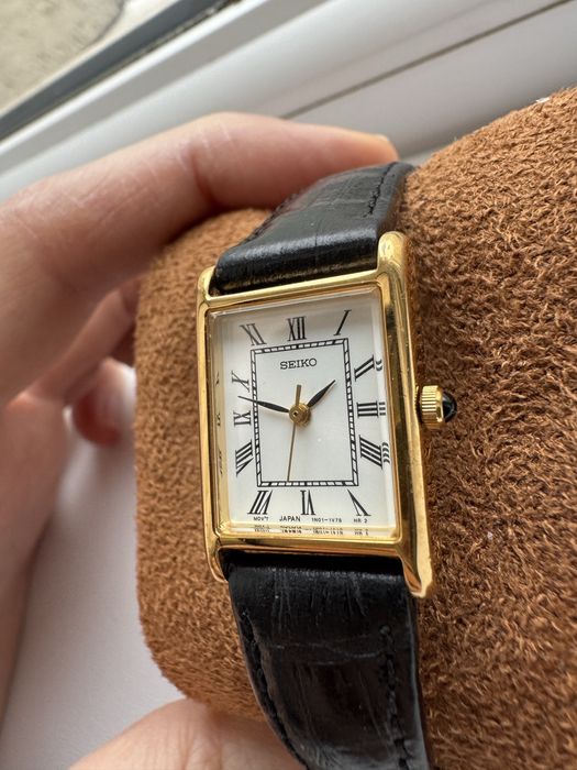 Ceas vintage seiko stil tank auriu