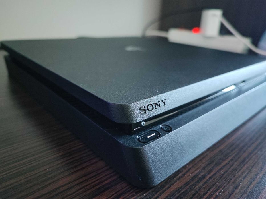 Playstation 4 Slim 500GB fullbox + Joc Gran Turismo 7