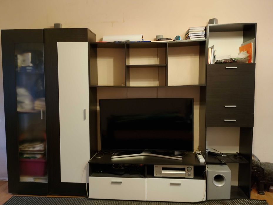 Продавам холни мебели