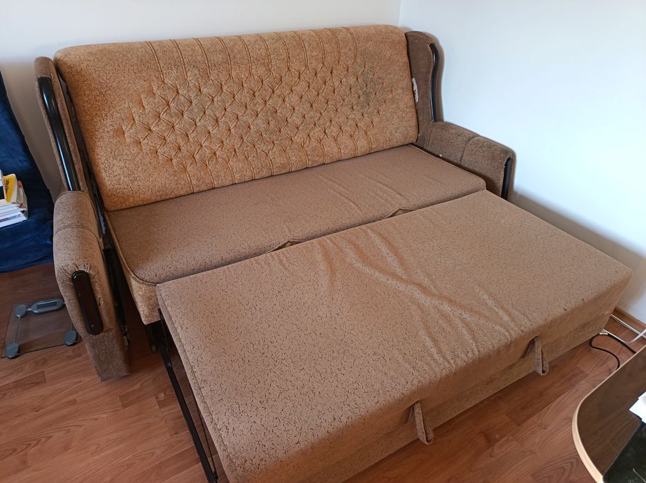 Vând canapea extensibila