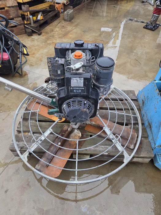 Elicopter finisat beton , slefuitor beton Barikell diesel Lombardini