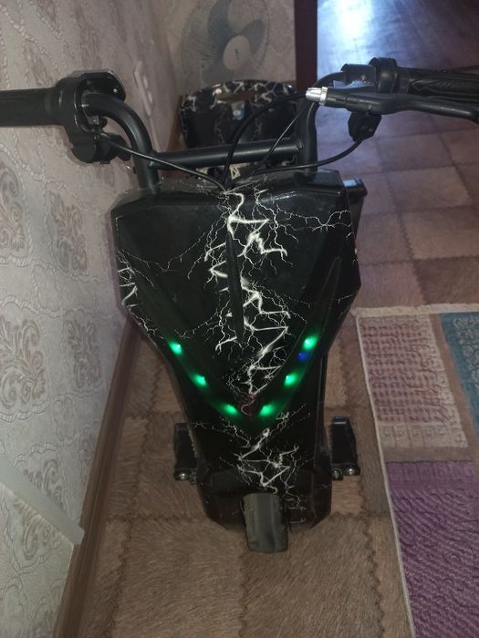 Продам электро самокат трип