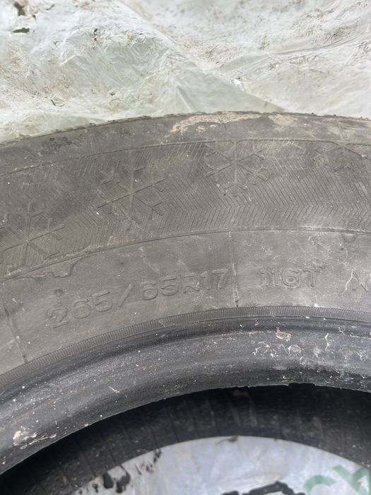 Продам комплект резины 17 зима