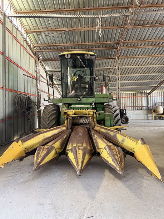 Tocator de siloz jhon deere