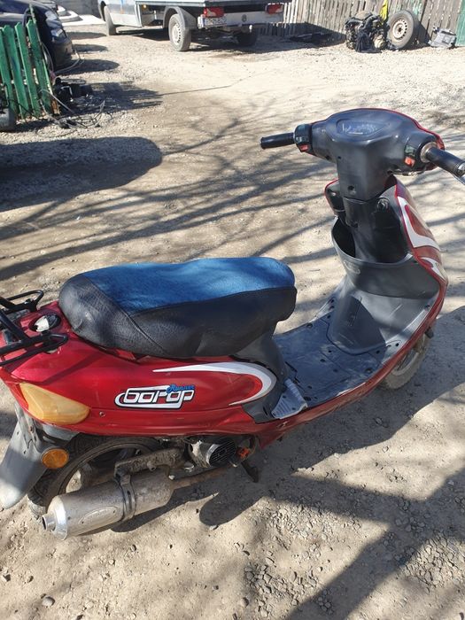 Vând scuter 49cc