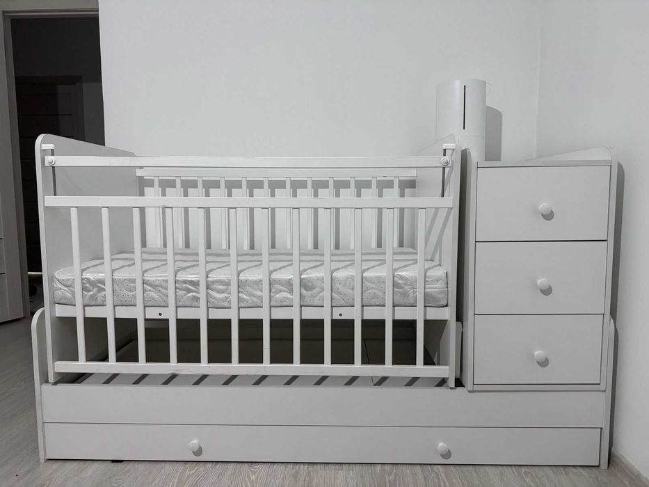 Кровать-манеж трансформер белый