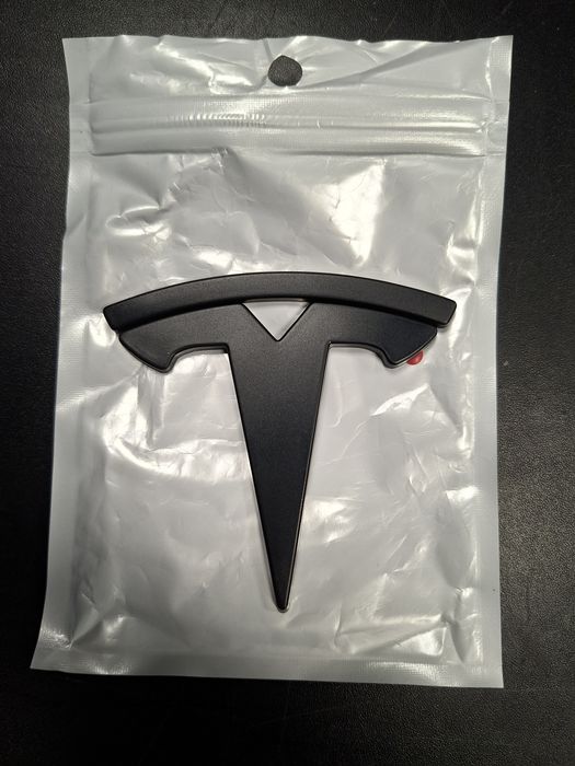 Emblema Tesla model 3 sau Y