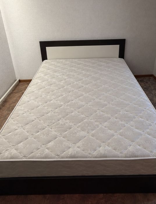 Продам комплект, двух спалка и камот