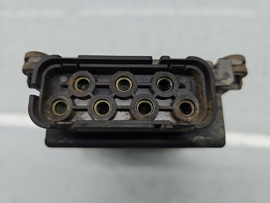 Distribuitor vacuum AUDI A3 (8P1) [Fabr 2003-2012] 6Q0906625 2.0 TDI B