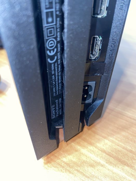 consola ps4 pro • Anunturi gratuite • OLX.ro