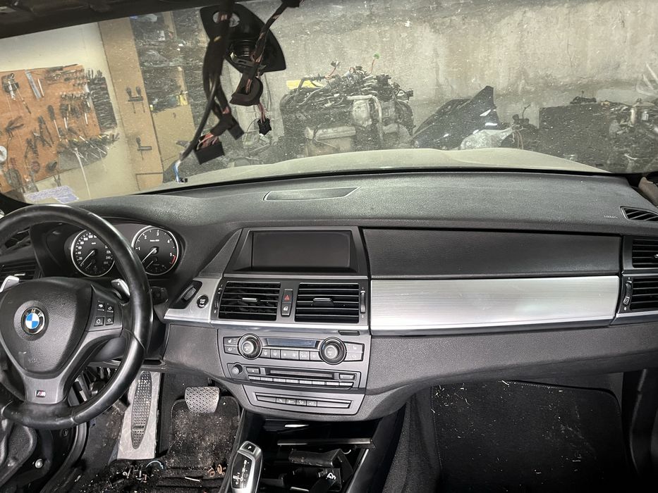 арматурно табло bmw e70