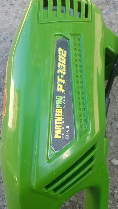 Trimmer electric cu disc